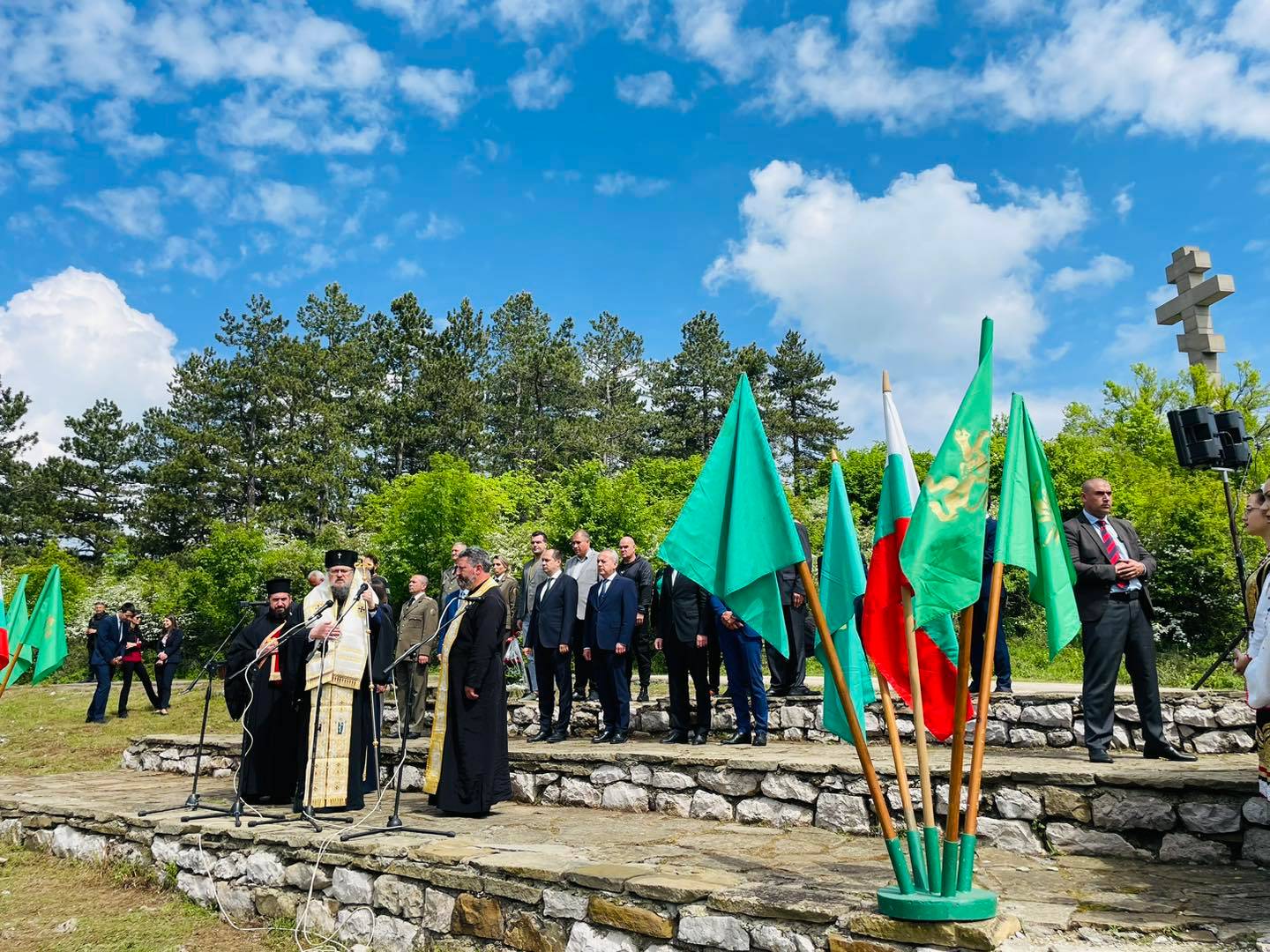 Молебен за България бе отслужен от Негово Високопреосвещенство Врачански митрополит Григорий